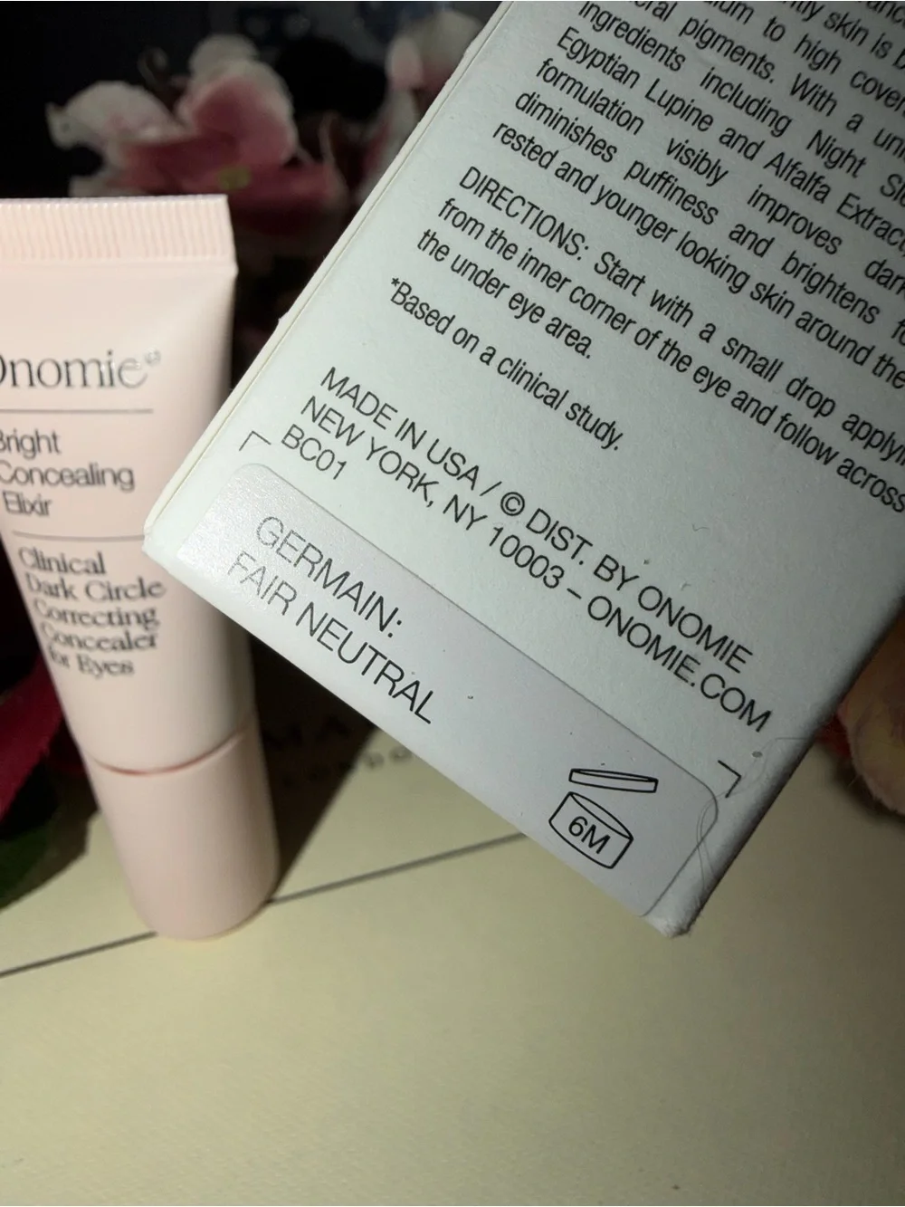 Onomie Bright Concealing Elixir - trotula light neutral